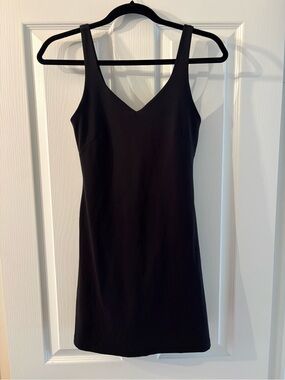 lululemon Black V-Neck Sleeveless Mini Dress